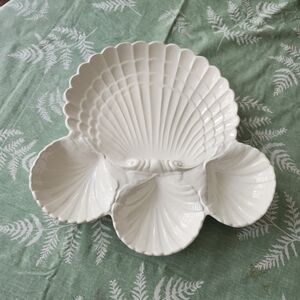 Vintage California Pottery Ceramic Oyster Clamshell Chip Dip Veg Fruit Platter